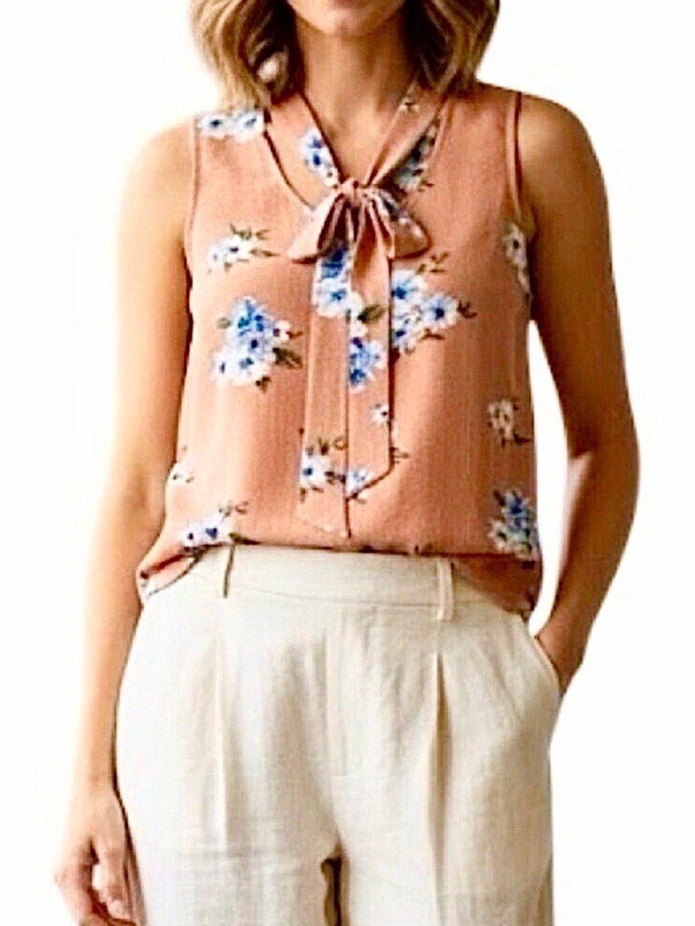 E Hanger M deep coral floral sleeveless tie neck top M